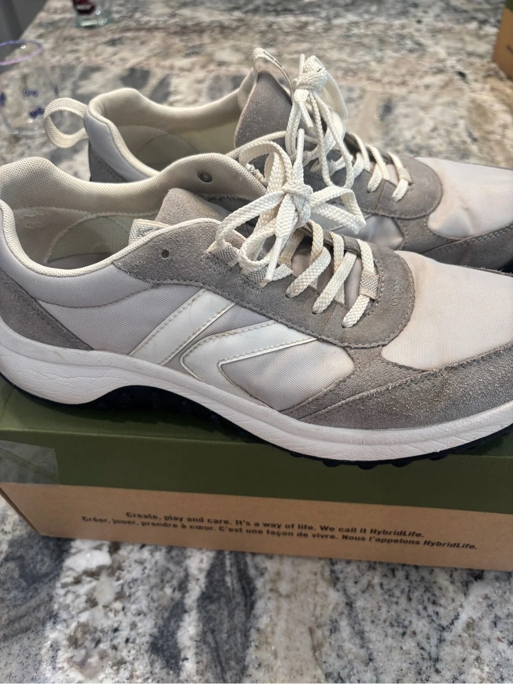 Keen men’s sneaker KS86 size 11 alloy/star white